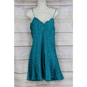 VINTAGE Womens Size Medium Button Down Cool Pajama Nightgown Lingerie